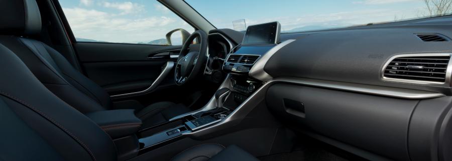 Интерьер Mitsubishi Eclipse Cross 2017 года  (WW) (фото 16 из 73)